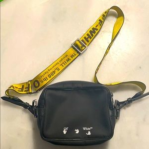 OFF-WHITE LOGO CROSSBODY BAG